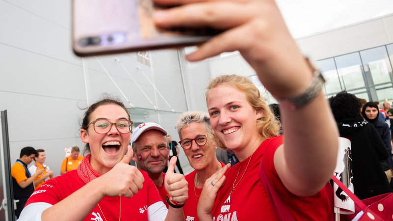 Berufs-Champion Polygrafin Weltmeisterschaft Selfie